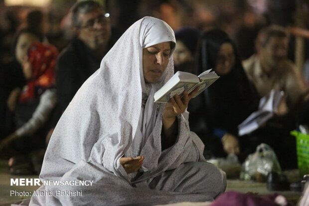 Night of Decree observed in Jamkaran Mosque