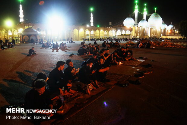 Night of Decree observed in Jamkaran Mosque