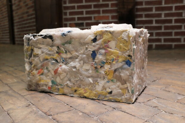 زباله های پلاستیک به خانه تبدیل می شوند