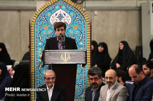 University professors, intellectuals and researchers meeting with Ayatollah Khamenei