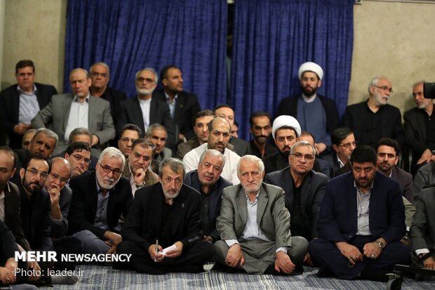 University professors, intellectuals and researchers meeting with Ayatollah Khamenei