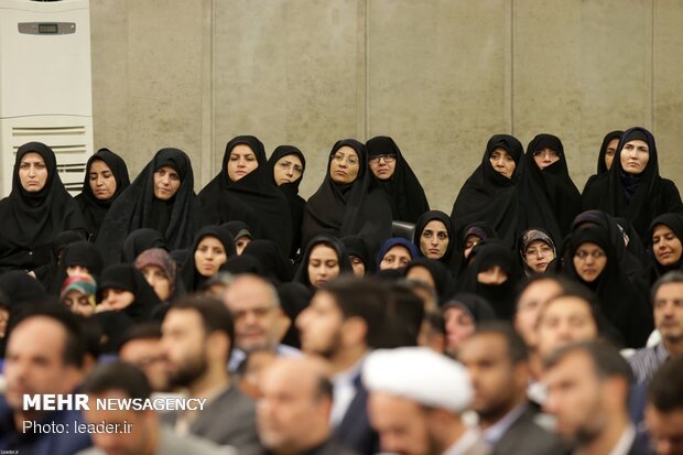 University professors, intellectuals and researchers meeting with Ayatollah Khamenei