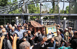 Mourners bid farewell to legendary voice actor Parviz Bahram
