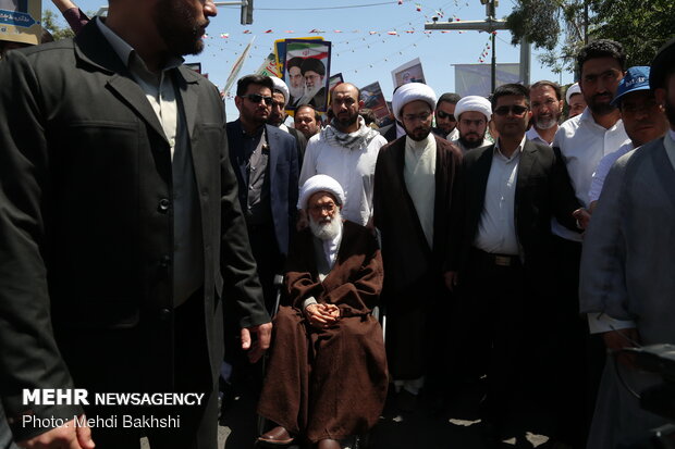 Iranian officials attend Quds Day rallies