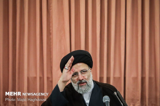 Judiciary chief receives attorneys 