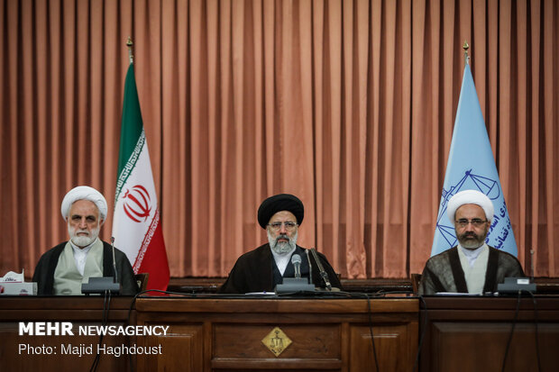 Judiciary chief receives attorneys 