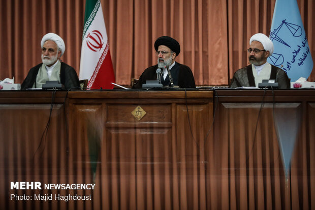 Judiciary chief receives attorneys 