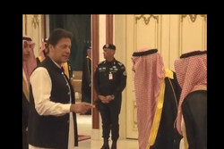 رئيس وزراء باكستان يسيء للملك السعودي