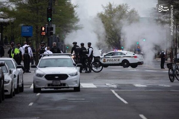 Video: Early footage of shooting in front of White House