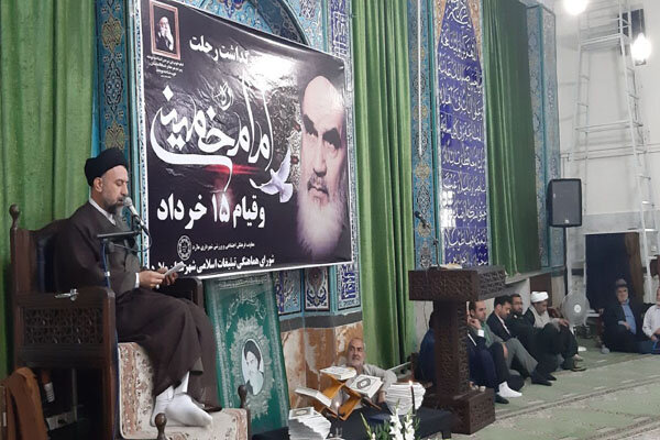 سادهزیستی امام راحل باید سرلوحه همه مسئولان قرار بگیرد سادهزیستی امام راحل باید سرلوحه همه مسئولان قرار بگیرد