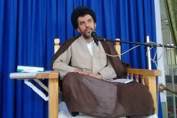 عزت و اقتدار امروز ایران در پرتو مجاهدتهای امام خمینی (ره) است عزت و اقتدار امروز ایران در پرتو مجاهدتهای امام خمینی (ره) است