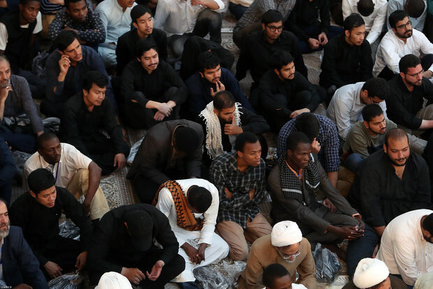 Leader addresses public on anniversary of the passing of Imam Khomeini