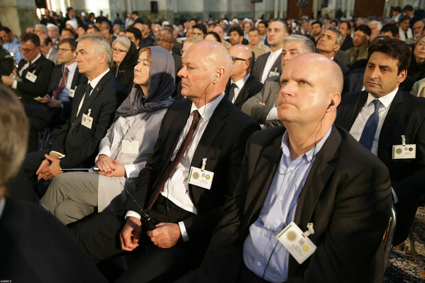 Leader addresses public on anniversary of the passing of Imam Khomeini