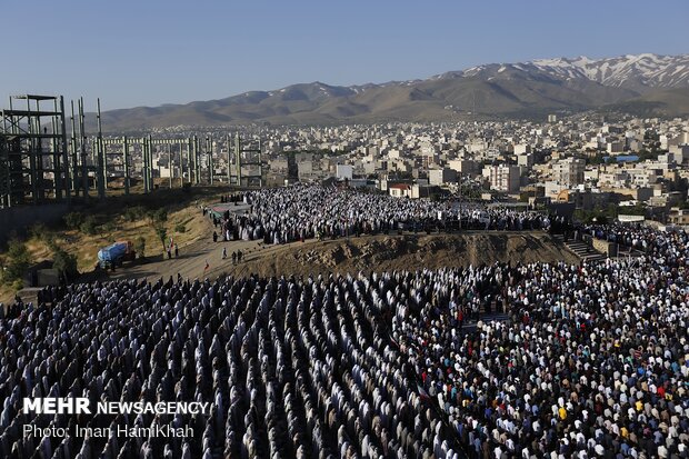 Eid al-Fitr prayers in Hamedan prov.