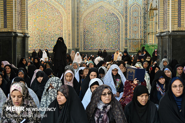 Eid al-Fitr prayers in Imam Reza (AS) holy shrine