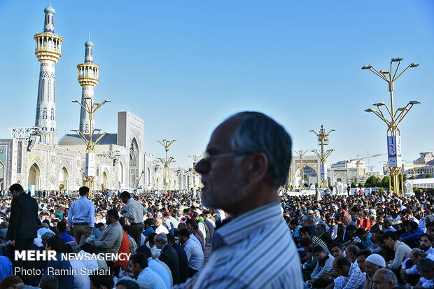 Eid al-Fitr prayers in Imam Reza (AS) holy shrine