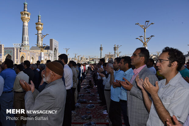 Eid al-Fitr prayers in Imam Reza (AS) holy shrine