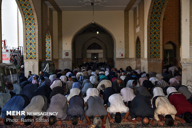 Eid al-Fitr prayers in Imam Reza (AS) holy shrine