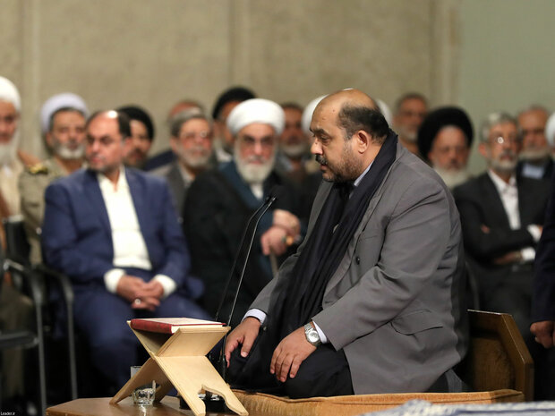 Leader's meeting with government officials, Islamic countries’ envoys