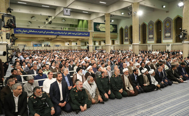 Leader's meeting with government officials, Islamic countries’ envoys