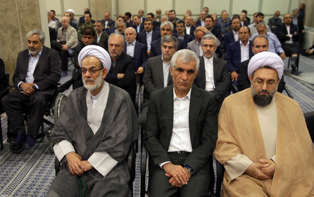 Leader's meeting with government officials, Islamic countries’ envoys