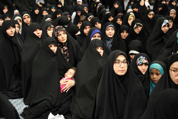 Leader's meeting with government officials, Islamic countries’ envoys