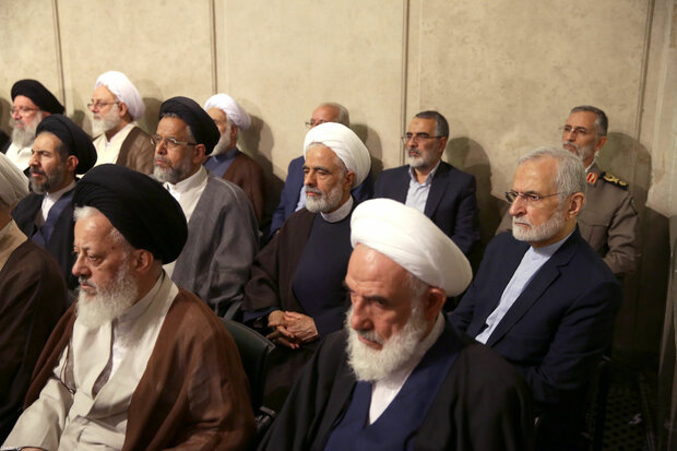 Leader's meeting with government officials, Islamic countries’ envoys