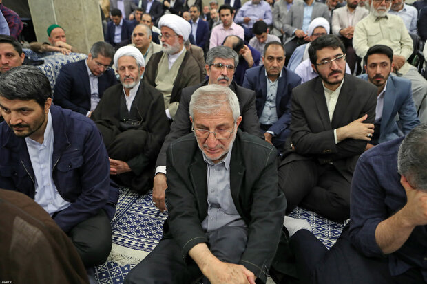 Leader's meeting with government officials, Islamic countries’ envoys