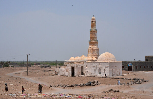 UAE-backed militants kill, abduct worshipers in Yemeni mosque attack