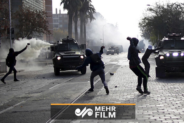 درگیری میان پلیس و معترضان در شیلی
