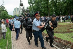 بازداشت ۵۰۰ معترض به روند انتخاباتی قزاقستان
