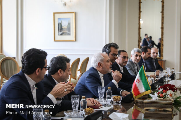 Zarif, Maas meeting in Tehran