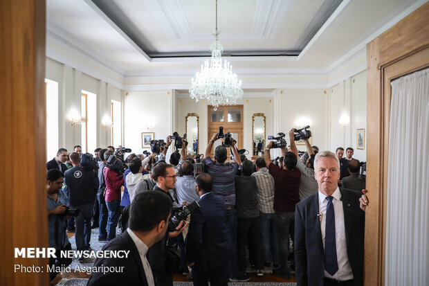 Zarif, Maas meeting in Tehran