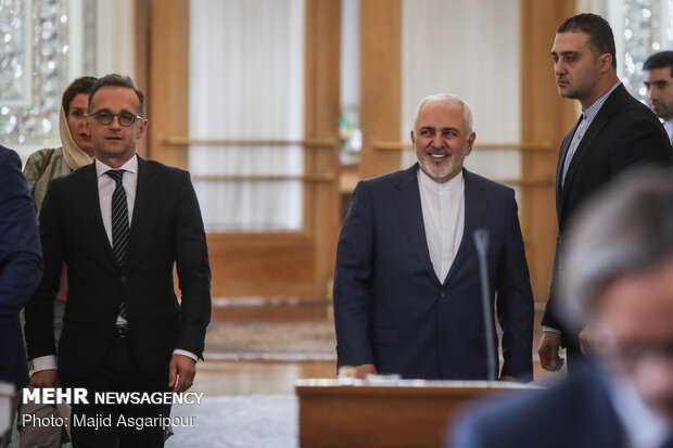 Press conference of Iran's Zarif, German's Maas in Tehran
