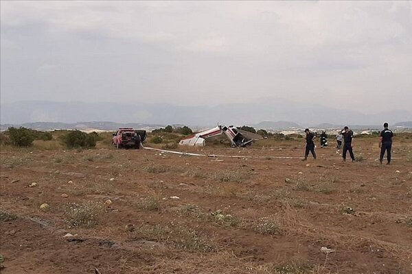 Antalya'da sivil eğitim uçağı düştü: 1 ölü, 2 yaralı