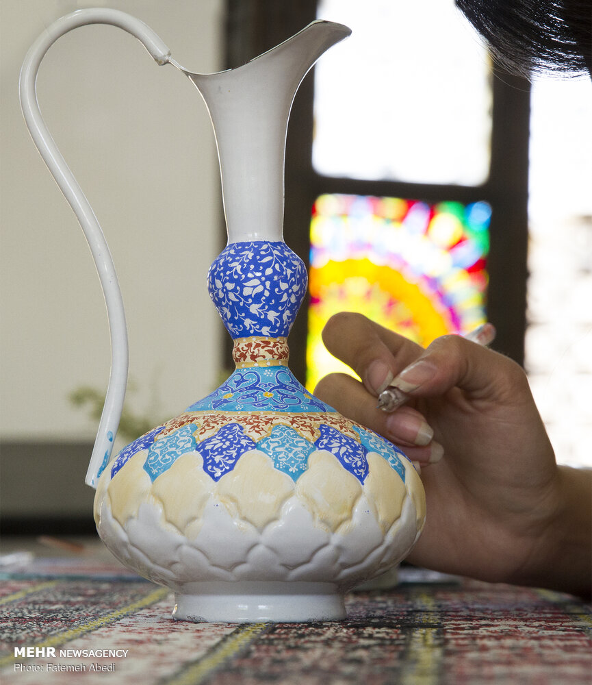 On occasion of World Handicraft Day; Markazi province