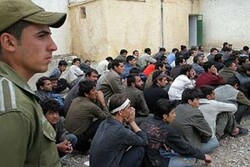 Iran hands over 46 illegal immigrants to Pakistan