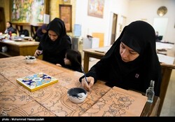 Some 70,000 artisans, craftspeople live in Isfahan province