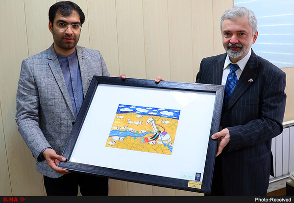 Slovak Ambassador Lubomir Golian visits IIDCYA