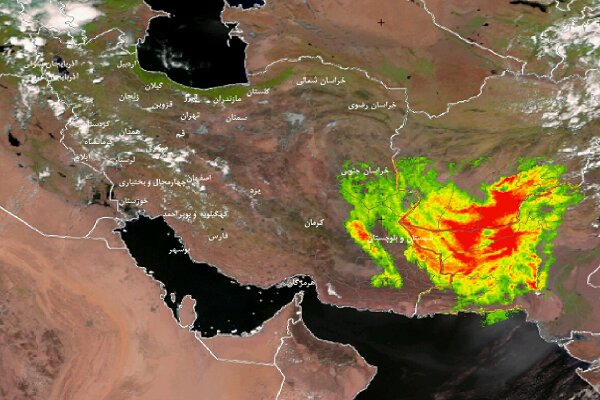 گردوغبار بادهای ۱۲۰ روزه سیستان به سواحل پاکستان رسید