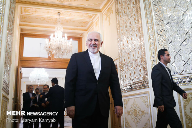 Meeting of Iran, Japan FMs in Tehran
