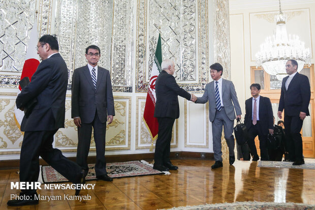 Meeting of Iran, Japan FMs in Tehran
