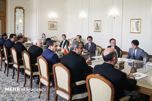 Meeting of Iran, Japan FMs in Tehran
