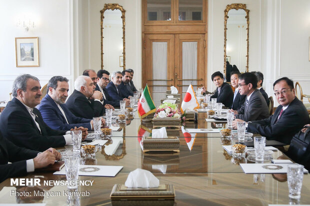 Meeting of Iran, Japan FMs in Tehran
