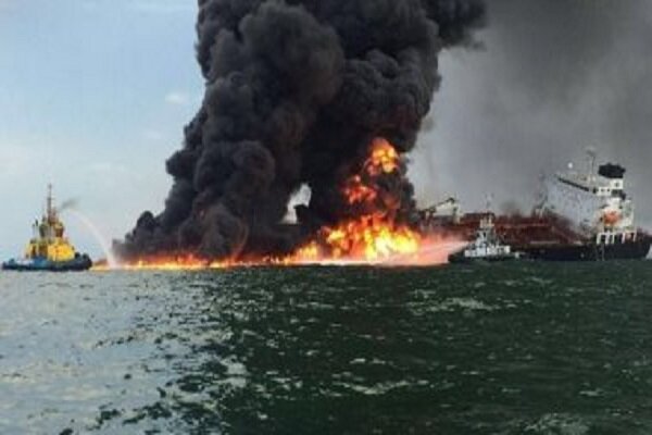 ناقلة كوكوكا كاريدجس تعرضت لأضرار في بحر عمان
