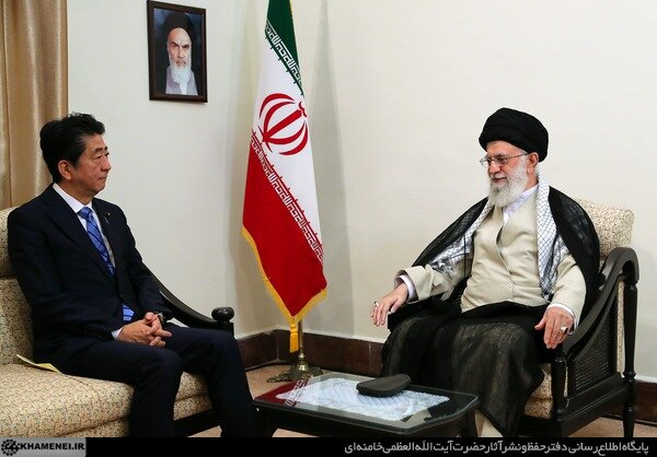 Japanese PM meets Leader of Islamic Revolution