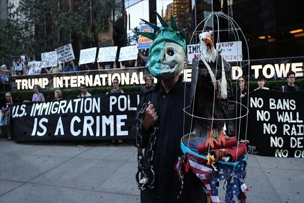 Trump'ın doğum gününde New York'ta protesto