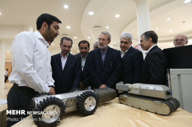 Iranian tech. products on display at Pardis Technology Park
