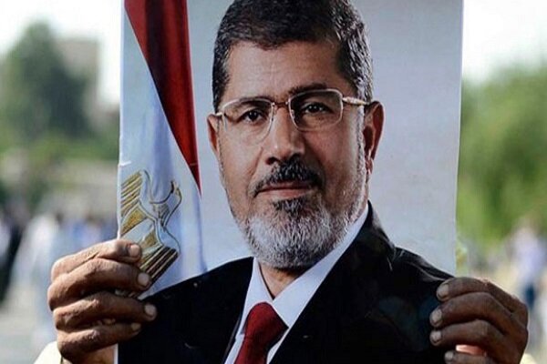 مصر کے سابق صدر مرسی کو سخت سکیورٹی میں دفن کردیا گیا