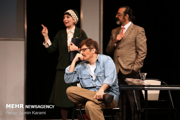 Carriere’s absurd comedy “Terrace” stages in Tehran